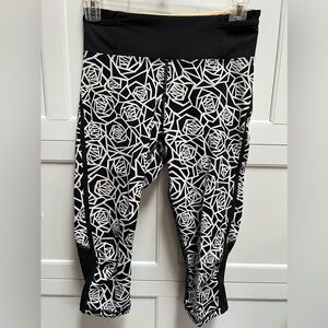 Lululemon leggings 
Size: 4